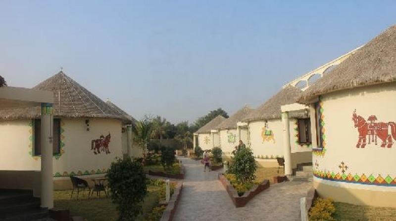 Hotel Seven Sky Clarks Exotica à Bhuj Extérieur photo
