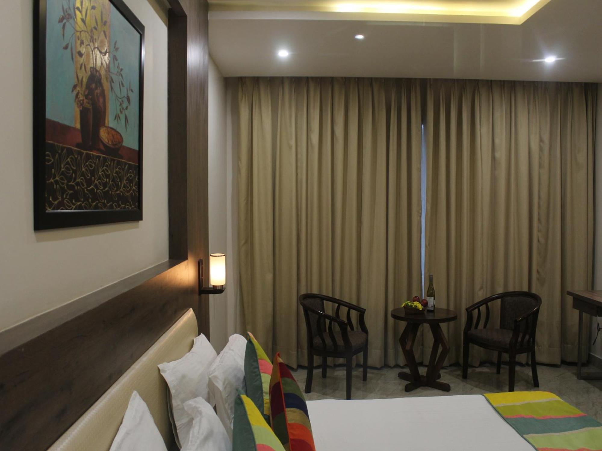 Hotel Seven Sky Clarks Exotica à Bhuj Extérieur photo